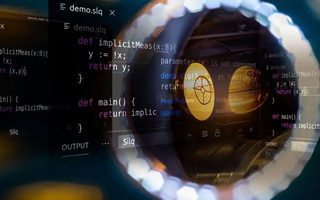 四平 ,php声明和调用变量的符号是什么？